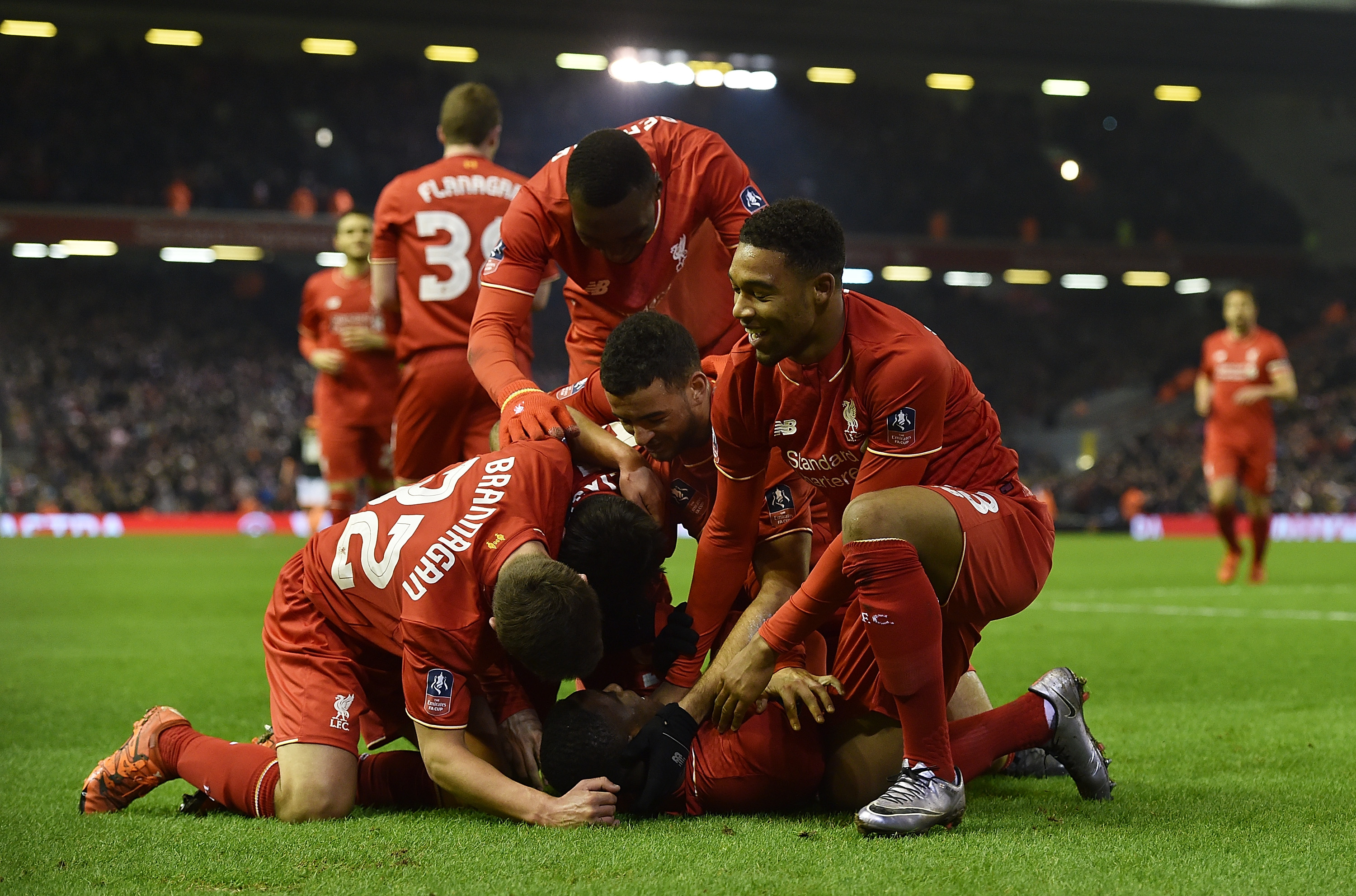 中超：广州队客场1-1战平梅州客家