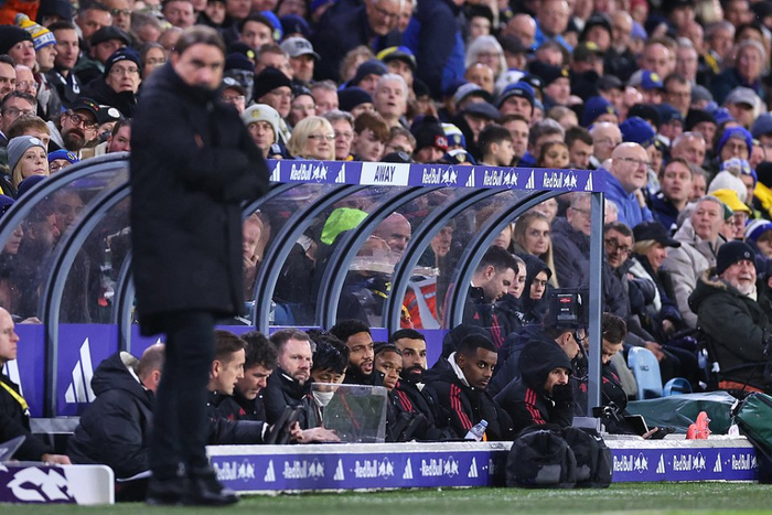 东契奇34+12+7独享历史第1，艾顿两双里夫斯33分，湖人轻取鹈鹕